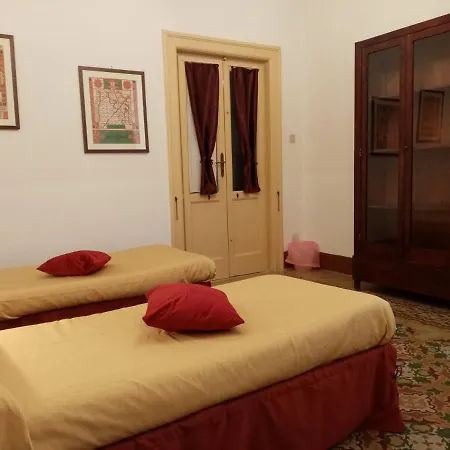 Vendégház Center *