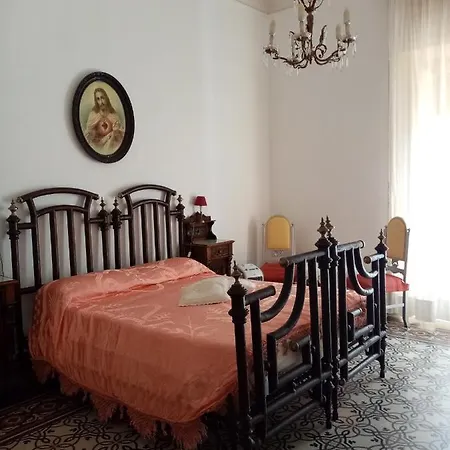 招待所 Center 巴里