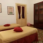 Casa de hóspedes Center *